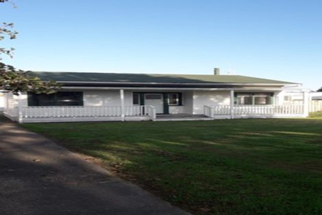 Photo of property in 16 Botanical Road, Takaro, Palmerston North, 4412