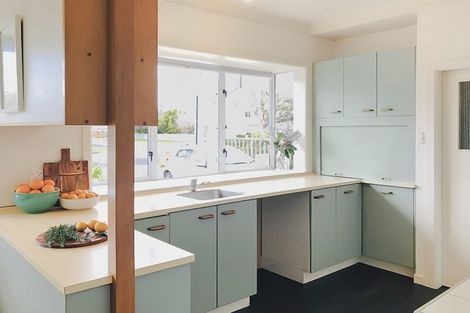 Photo of property in 33 Brassey Road, Saint Johns Hill, Whanganui, 4500