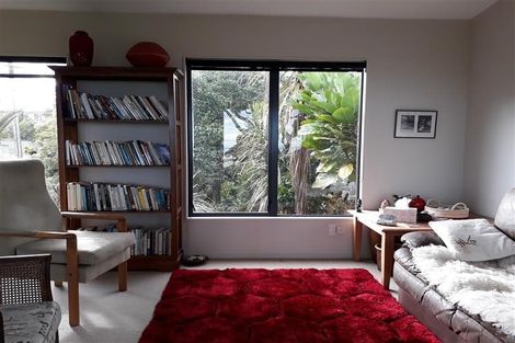 Photo of property in 137 Wellington Road, Paekakariki, 5034