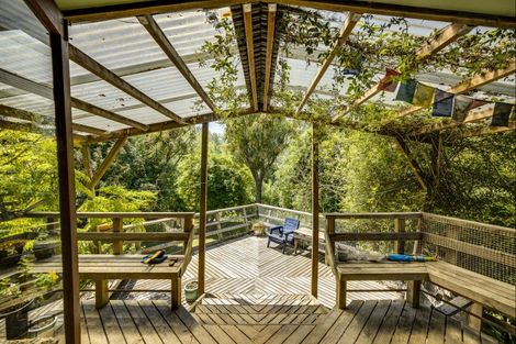 Photo of property in 21 Gillies Crescent, Waimarama, Havelock North, 4294