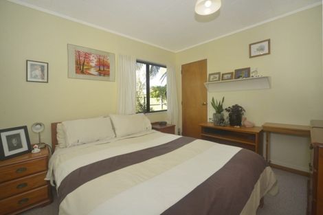 Photo of property in 6 Cobb Place, Otaki, 5512