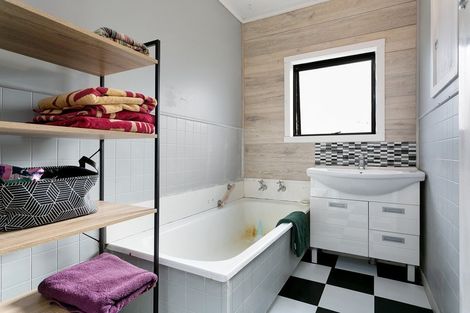 Photo of property in 24 Kea Street, Piopio, 3912