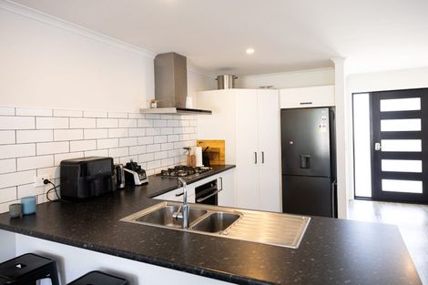 Photo of property in 32 Old Farm Road, Hamilton East, Hamilton, 3216