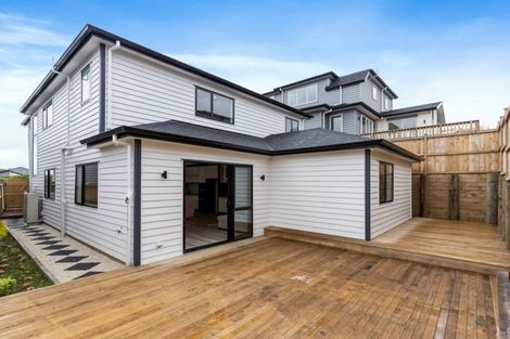 Photo of property in 3/7 Alston Avenue, Kelston, Auckland, 0602