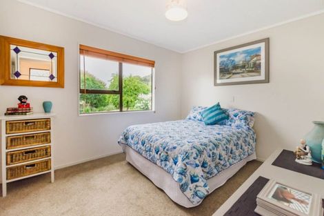 Photo of property in 21 Nugget Grove, Raumati Beach, Paraparaumu, 5032