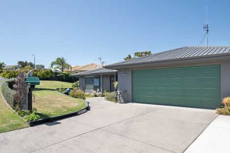 Photo of property in 26 Lysaght Place, Welcome Bay, Tauranga, 3112