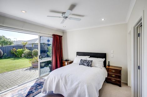 Photo of property in 5 Waimea Way, Poraiti, Napier, 4112