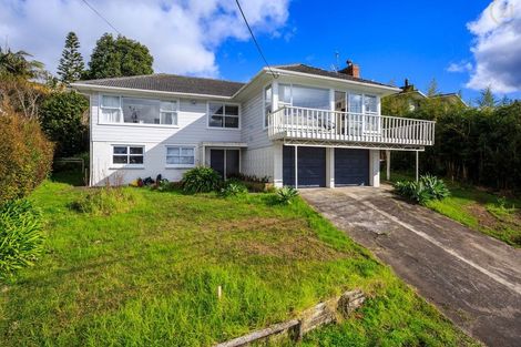 Photo of property in 27 Chivalry Road, Glenfield, Auckland, 0629