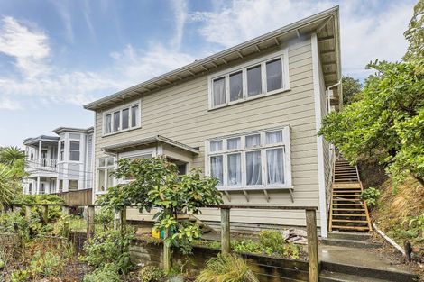 Photo of property in 35 Lawrence Street, Newtown, Wellington, 6021
