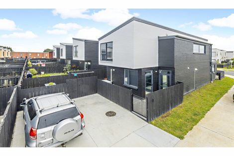 Photo of property in 22 Dignity Street, Papakura, 2110