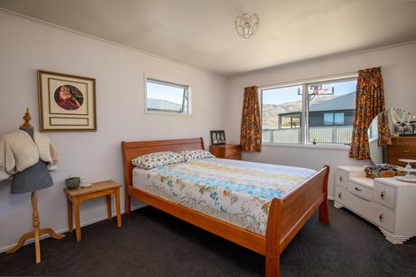 Photo of property in 74 Shields Street, Clyde, 9330