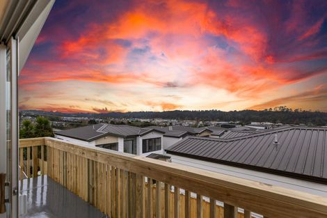 Photo of property in 38d Hetherington Road, Ranui, Auckland, 0612