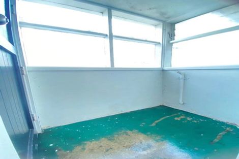 Photo of property in 2/3202 Great North Road, New Lynn, Auckland, 0600