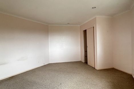 Photo of property in 16a Normanton Street, Glenfield, Auckland, 0629