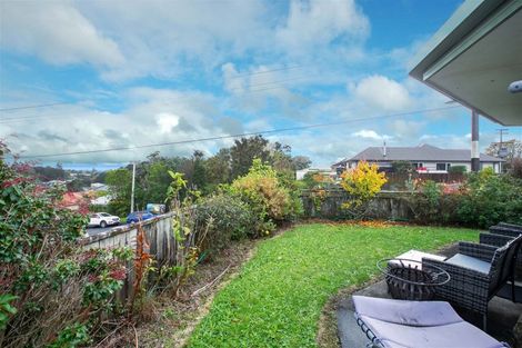 Photo of property in 24 Borrell Avenue, Westown, New Plymouth, 4310