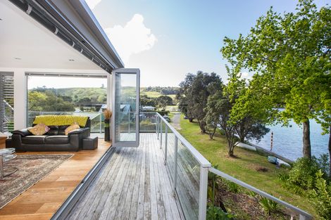 Photo of property in 70 Clinton Road, Tawharanui Peninsula, Warkworth, 0986
