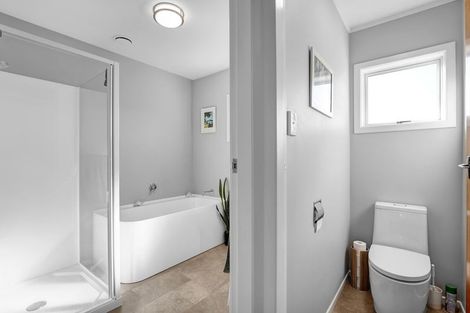 Photo of property in 94a Bayly Road, Blagdon, New Plymouth, 4310