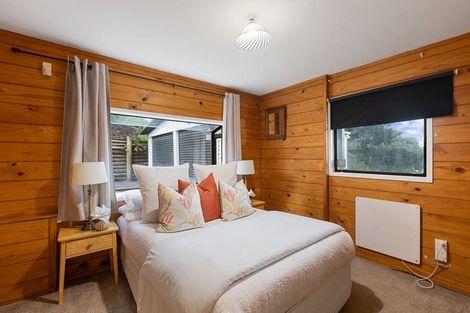 Photo of property in 2 Dunraven Place, Torbay, Auckland, 0630