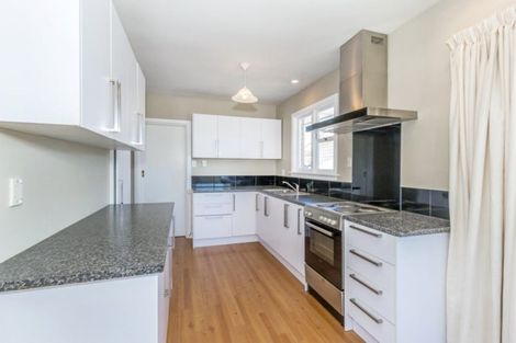 Photo of property in 18 Eglinton Street, Avondale, Christchurch, 8061