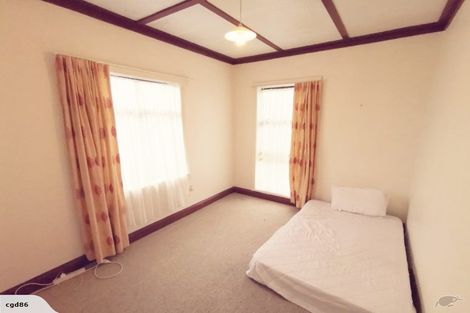 Photo of property in 32 York Street, Levin, 5510