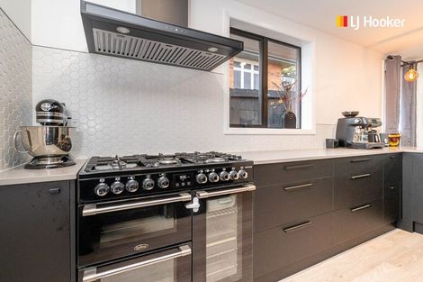 Photo of property in 2 Rutland Street, Mornington, Dunedin, 9011