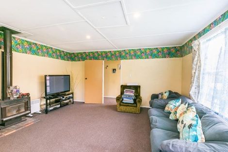 Photo of property in 36 Cardiff Crescent, Cannons Creek, Porirua, 5024