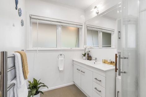 Photo of property in 12 Alton Avenue, Hillcrest, Auckland, 0627