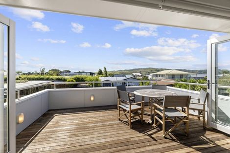 Photo of property in 19 Taipari Avenue, Raglan, 3225