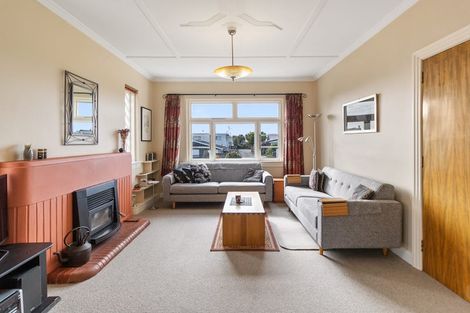 Photo of property in 98 Avenue Road, West End, Timaru, 7910