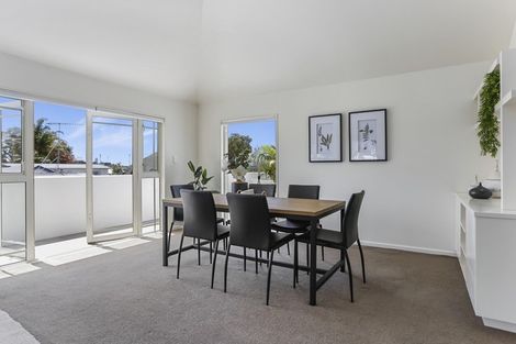 Photo of property in 7 Alfred Street, Northcote Point, Auckland, 0627