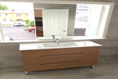 Photo of property in 1/43 Wallace Road, Papatoetoe, Auckland, 2025