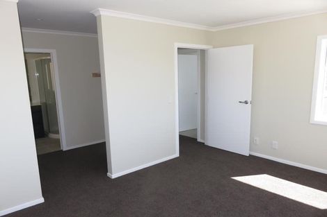 Photo of property in 18a Carluke Street, Paparangi, Wellington, 6037
