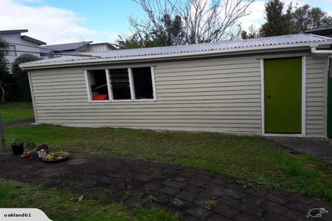 Photo of property in 39 Titoki Street, Te Atatu Peninsula, Auckland, 0610