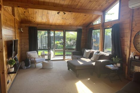 Photo of property in 40b Hillcrest Road, Hillcrest, Hamilton, 3216