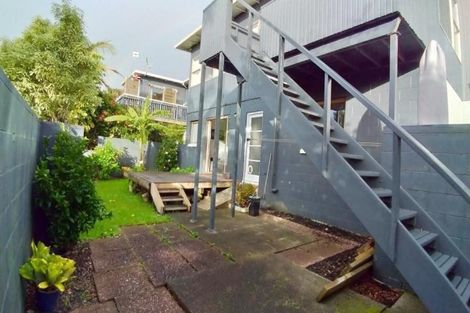 Photo of property in 2/3 Rahopara Street, Castor Bay, Auckland, 0620