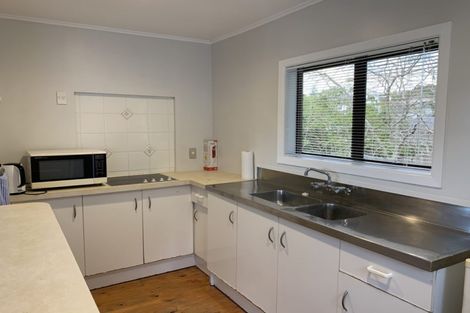 Photo of property in 8 Elliston Crescent, Stanmore Bay, Whangaparaoa, 0932