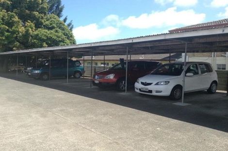 Photo of property in 4/90 Kenderdine Road, Papatoetoe, Auckland, 2025