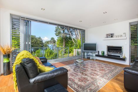 Photo of property in 70 Clinton Road, Tawharanui Peninsula, Warkworth, 0986