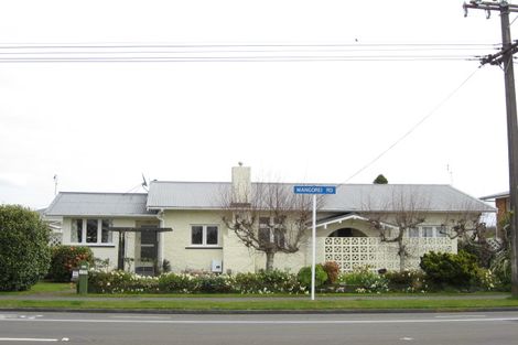Photo of property in 220 Mangorei Road, Merrilands, New Plymouth, 4312