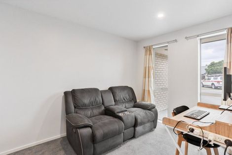 Photo of property in 7 Ambrose Place, Rangiora, 7400