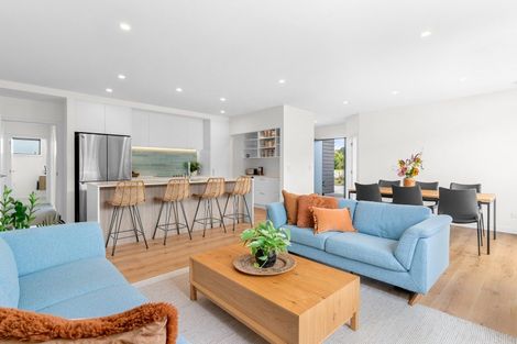 Photo of property in 37 William Gilbert Drive, Mangawhai, 0505