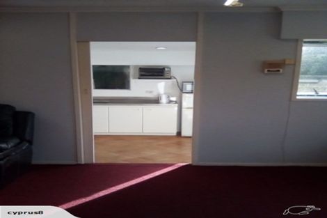 Photo of property in 109 Eskdale Road, Birkdale, Auckland, 0626