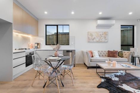 Photo of property in 18 Papai Lane, Massey, Auckland, 0614