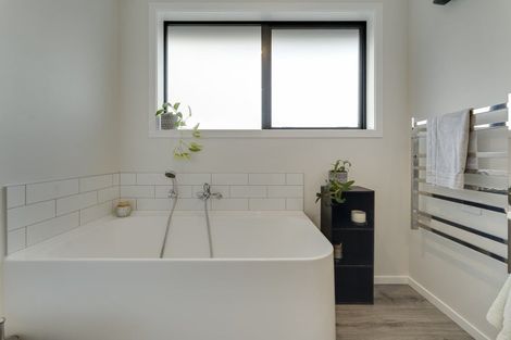 Photo of property in 5 Travertine Street, Cromwell, 9310