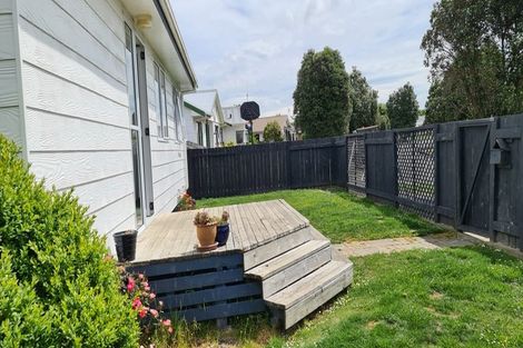 Photo of property in 15 Dalwood Grove, Highbury, Palmerston North, 4412