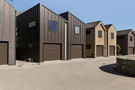 Photo of property in 33 Ryan Loop, Jacks Point, 9371