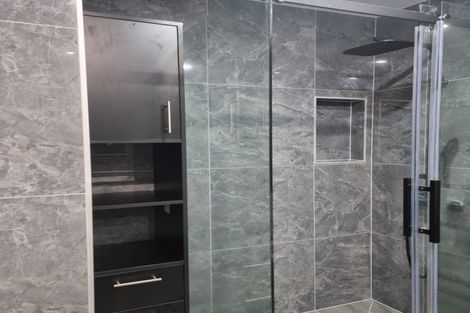 Photo of property in 121 Woodglen Road, Glen Eden, Auckland, 0602