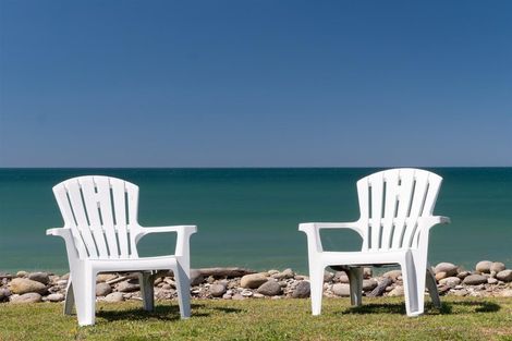 Photo of property in 151 Pukehina Parade, Pukehina, Te Puke, 3189