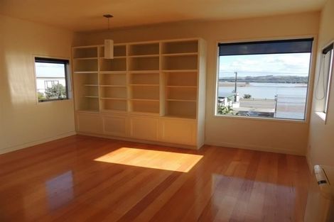 Photo of property in 84b Charles Street, Westshore, Napier, 4110