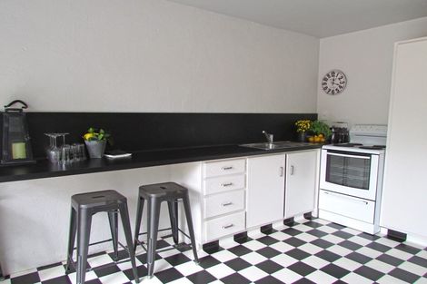 Photo of property in 35 Tremaine Avenue, Two Mile Bay, Taupo, 3330